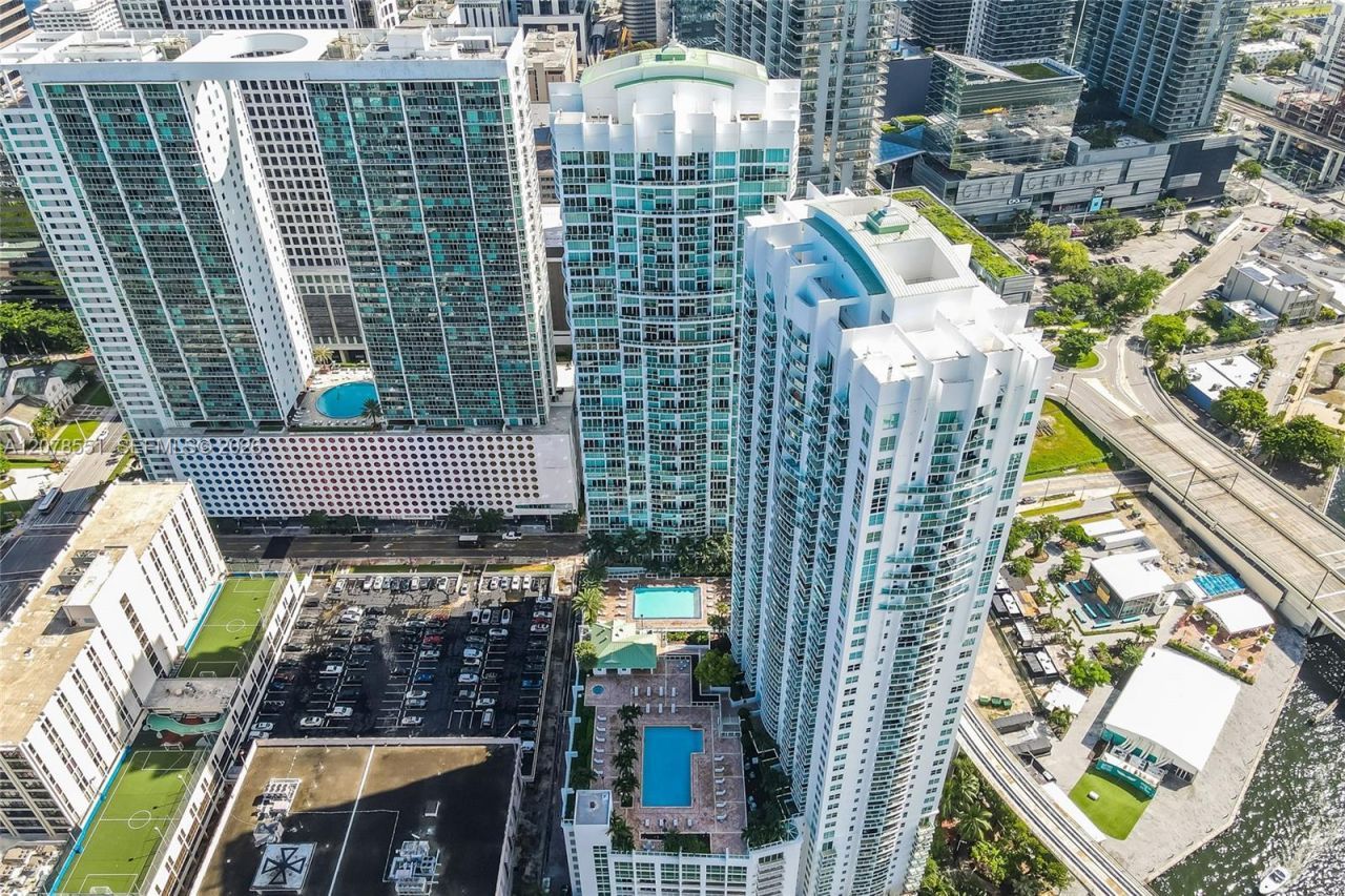 41 SE 5th St , Unit 1117, Miami, FL 33131 Photo