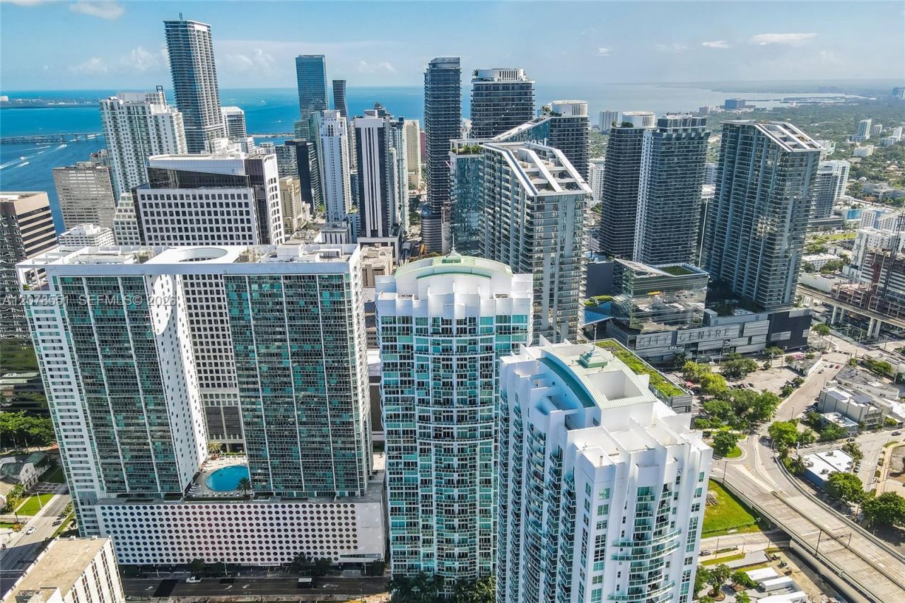 41 SE 5th St , Unit 1117, Miami, FL 33131 Photo
