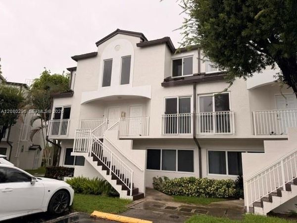 8670 NW 6th Ln , Unit 4-201, Miami, FL 33126