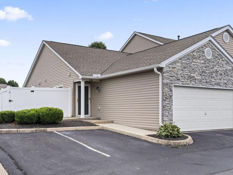 5164 Mantua Drive, Unit 65A, Canal Winchester, OH 43110 Photo 2
