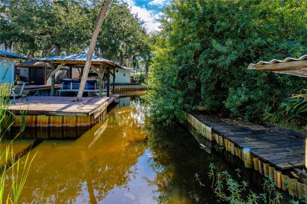 9520 Riverview Drive, Micco, FL 32976 Photo