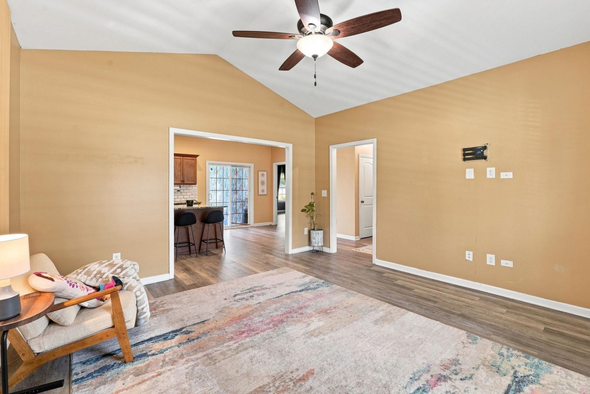 198 Chickasaw Ln.  Photo 7