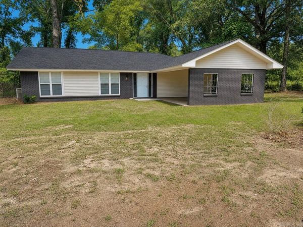 7124 Camden Cutoff Road , Pine Bluff, AR 71603