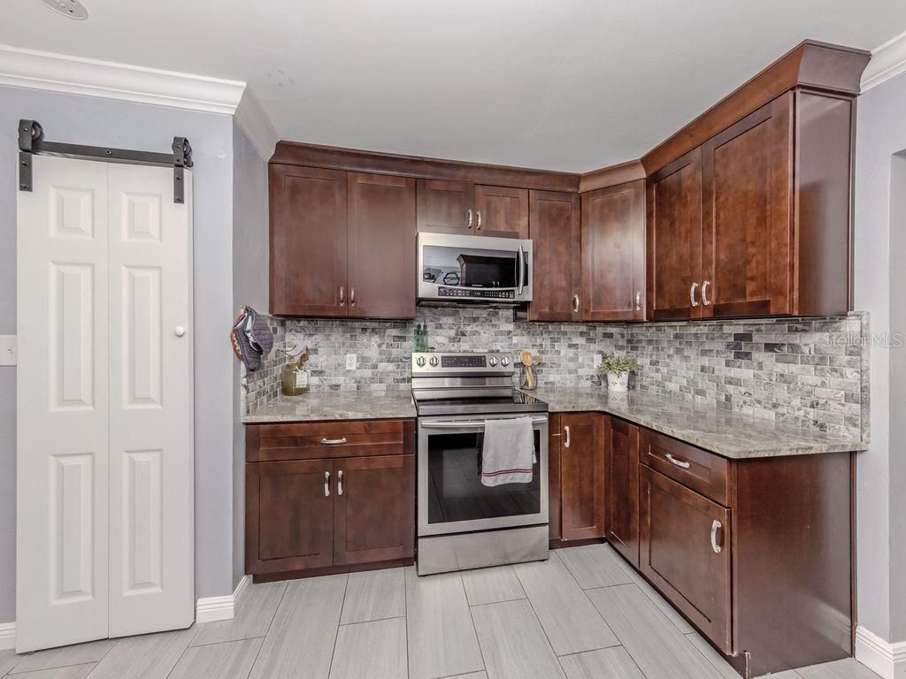 2161 Inner Cass Circle, Sarasota, FL 34231 Photo