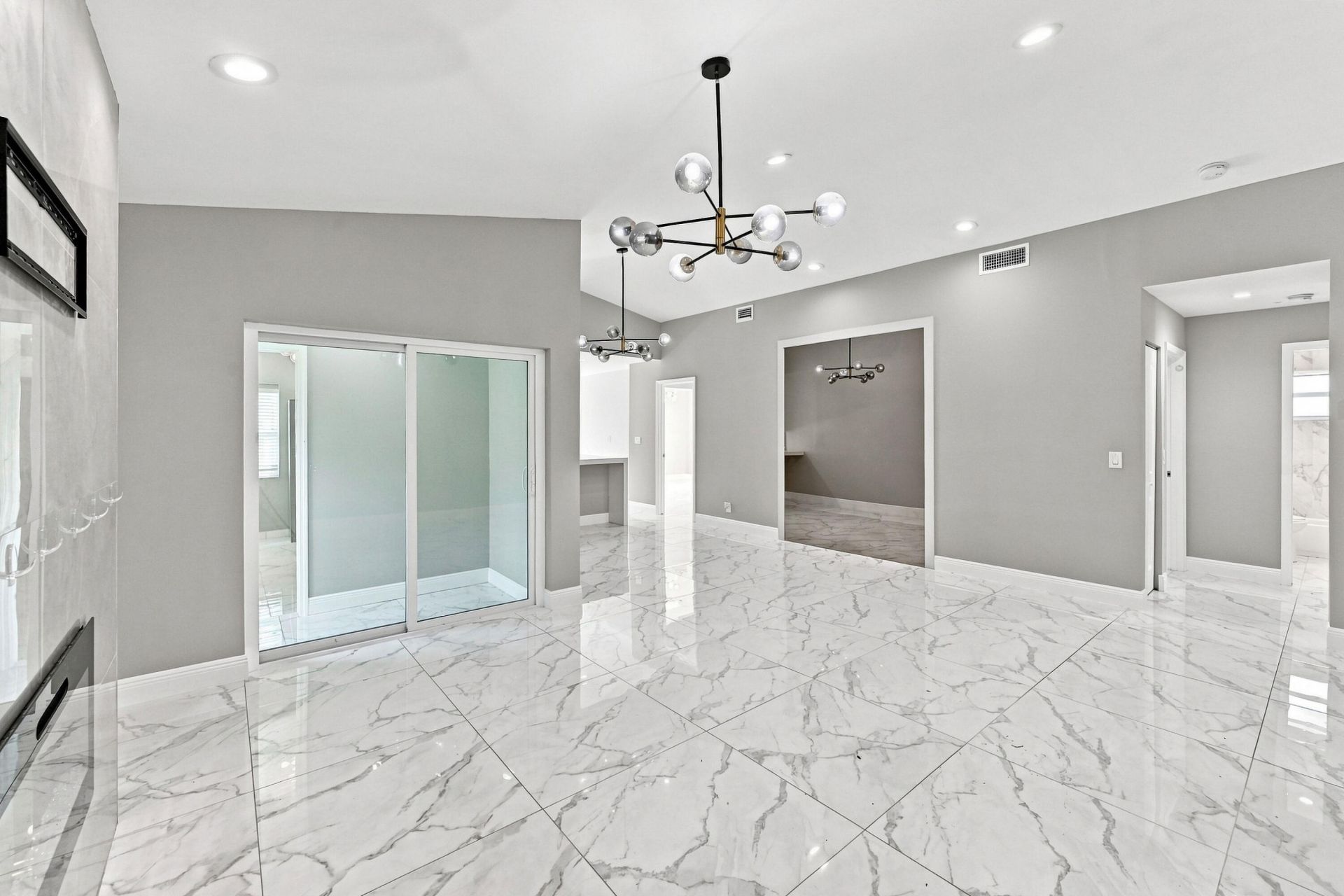 372 W Riverbend Drive, Unit 372, Sunrise, FL 33326 Photo