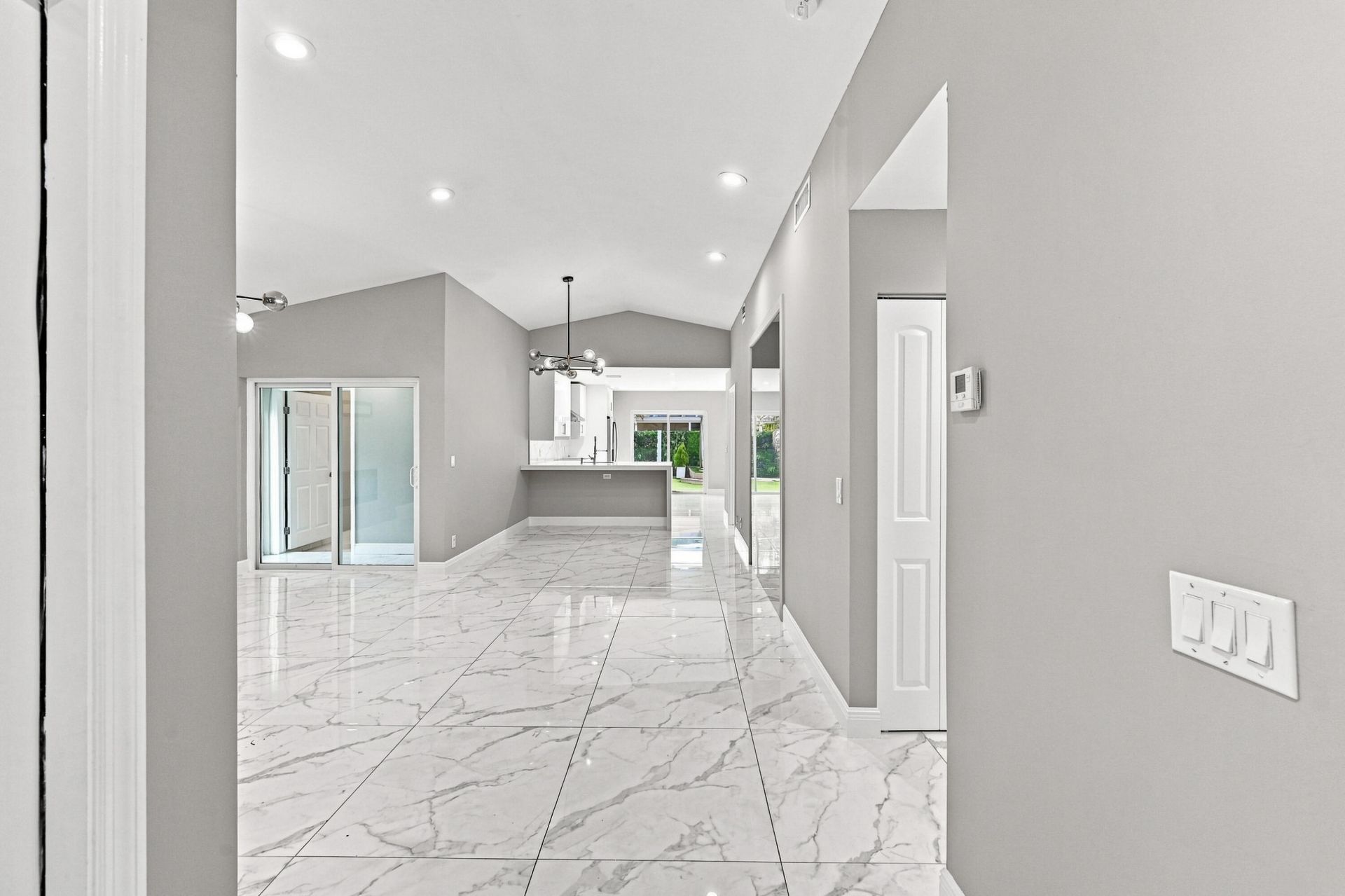 372 W Riverbend Drive, Unit 372, Sunrise, FL 33326 Photo