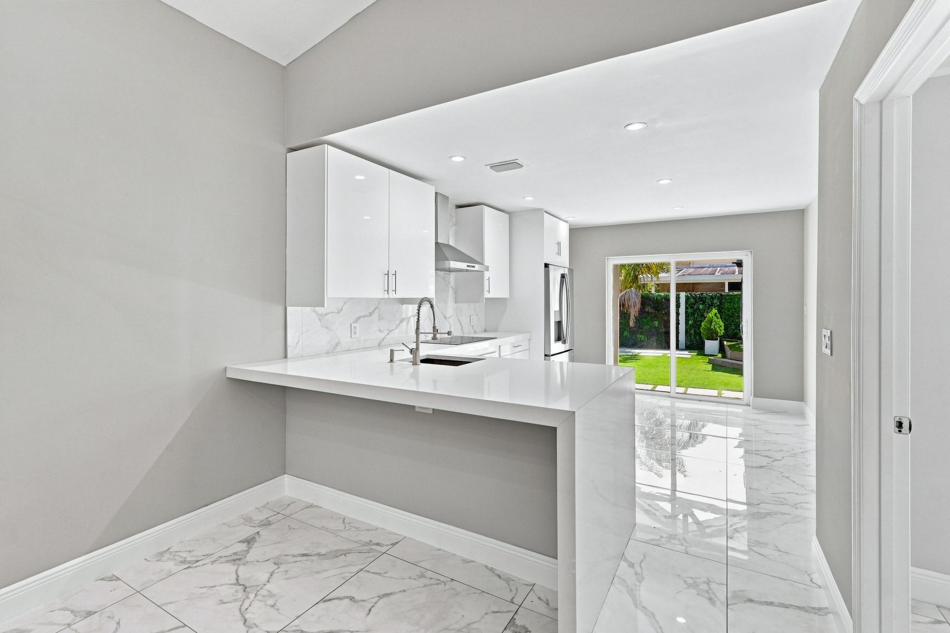 372 W Riverbend Drive, Unit 372, Sunrise, FL 33326 Photo