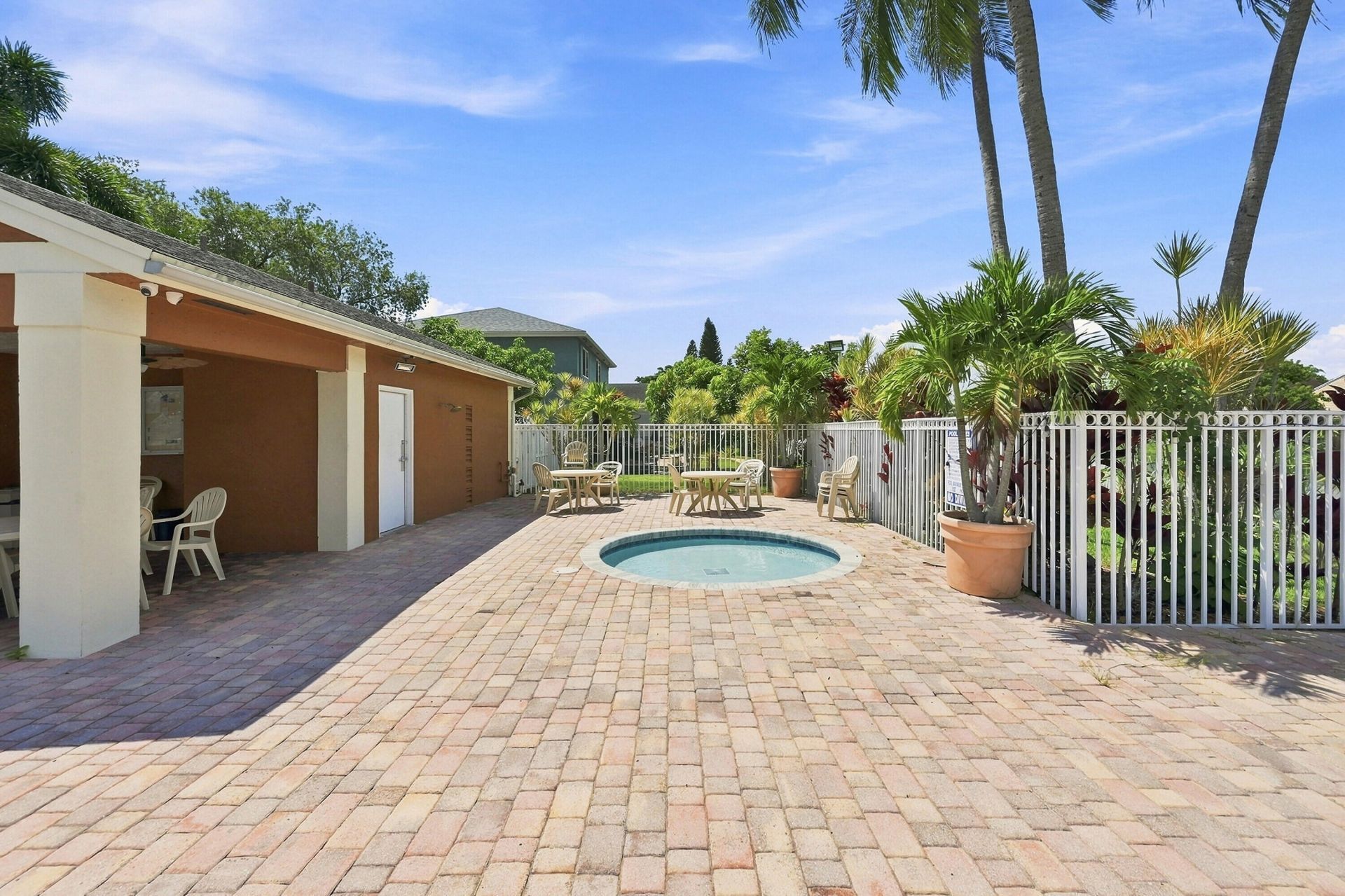 372 W Riverbend Drive, Unit 372, Sunrise, FL 33326 Photo