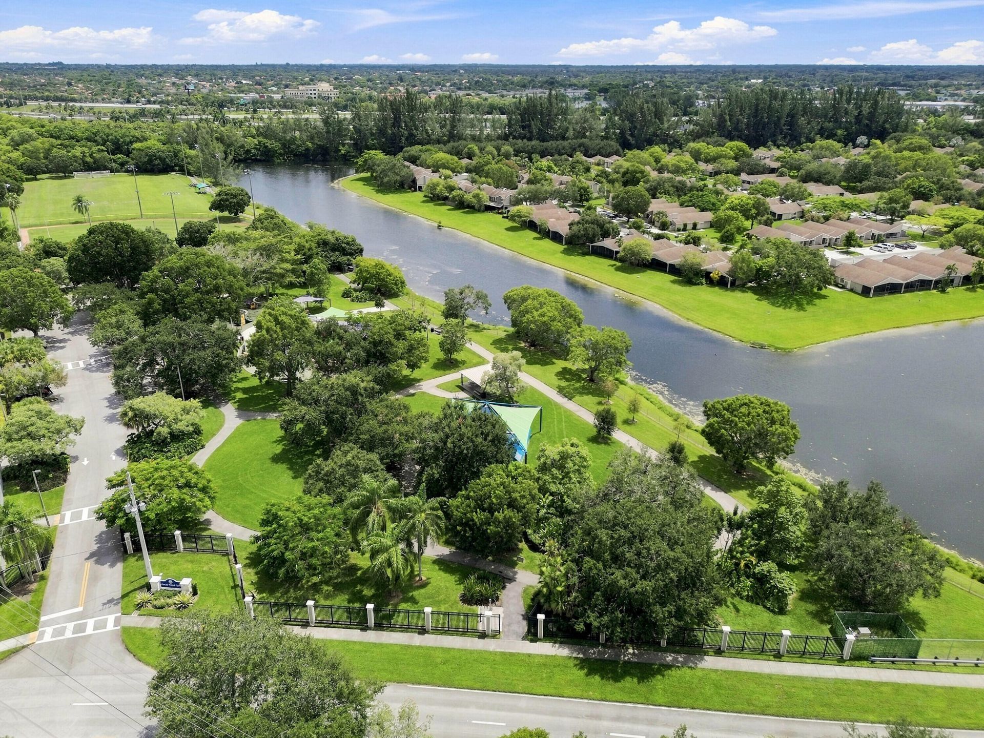 372 W Riverbend Drive, Unit 372, Sunrise, FL 33326 Photo