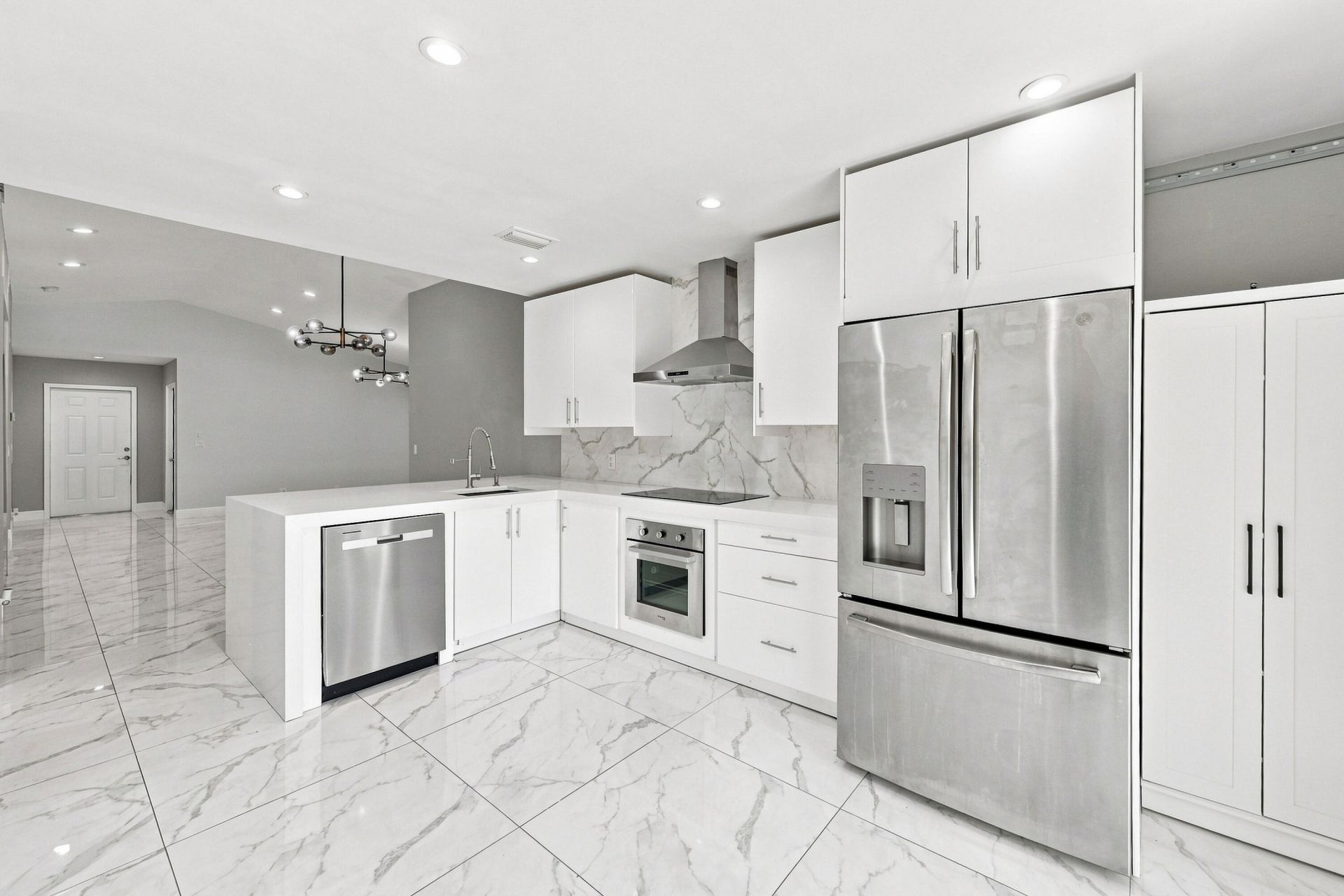 372 W Riverbend Drive, Unit 372, Sunrise, FL 33326 Photo