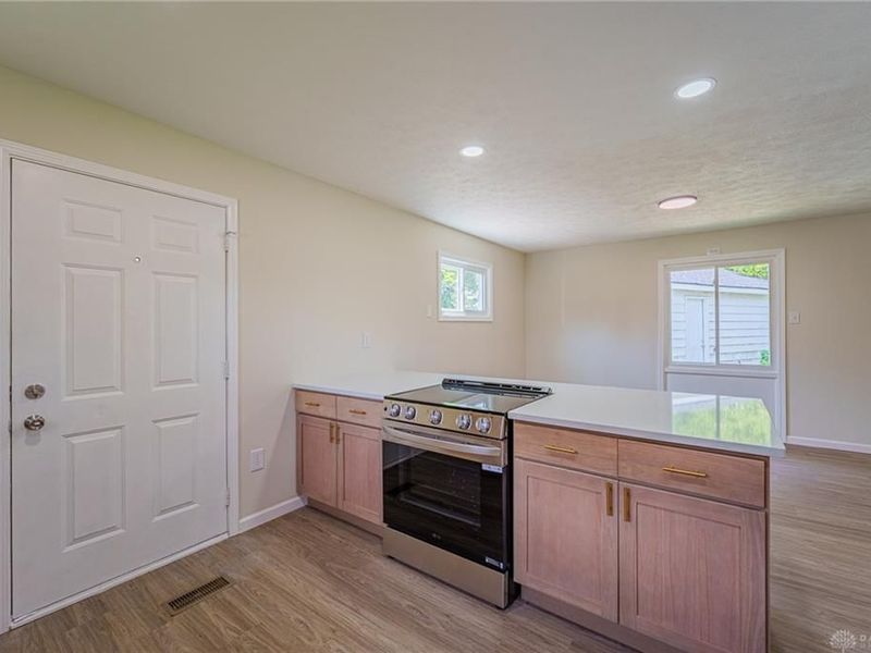 507 Chaucer Road, Riverside, OH 45431 Photo 12