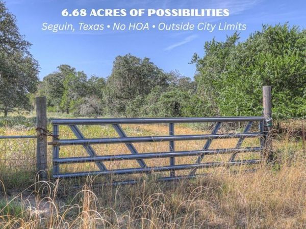 3912 Hickory Forrest Drive , Seguin, TX 78155