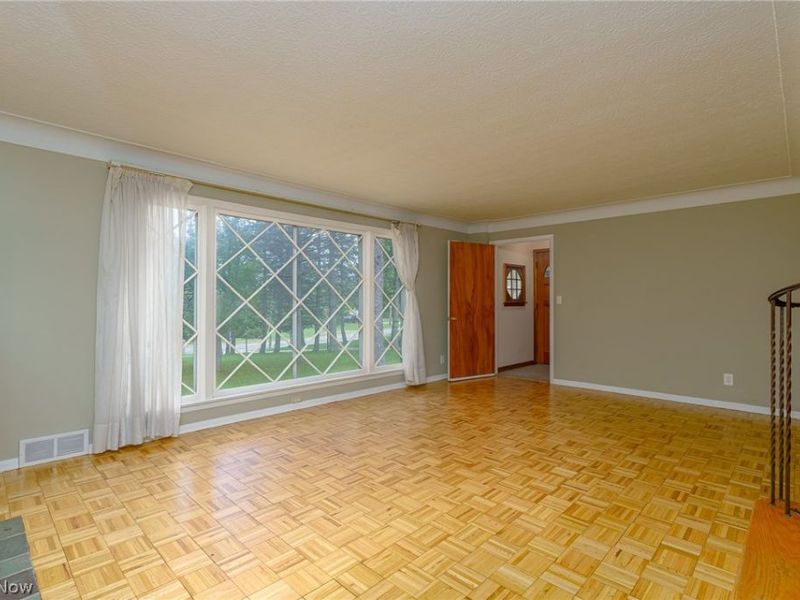 1397 W Sprague Road, Broadview Heights, OH 44147 Photo 5