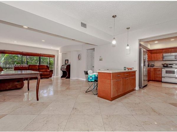4000 N Hills Dr , Unit 29, Hollywood, FL 33021