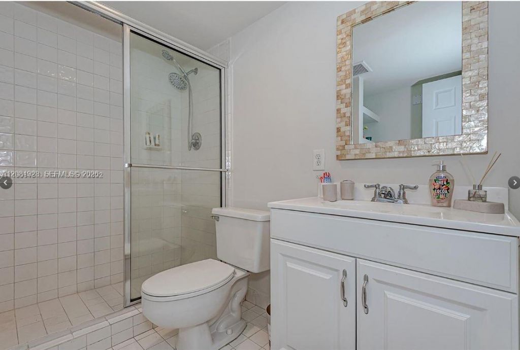 4000 N Hills Dr, Unit 29, Hollywood, FL 33021 Photo