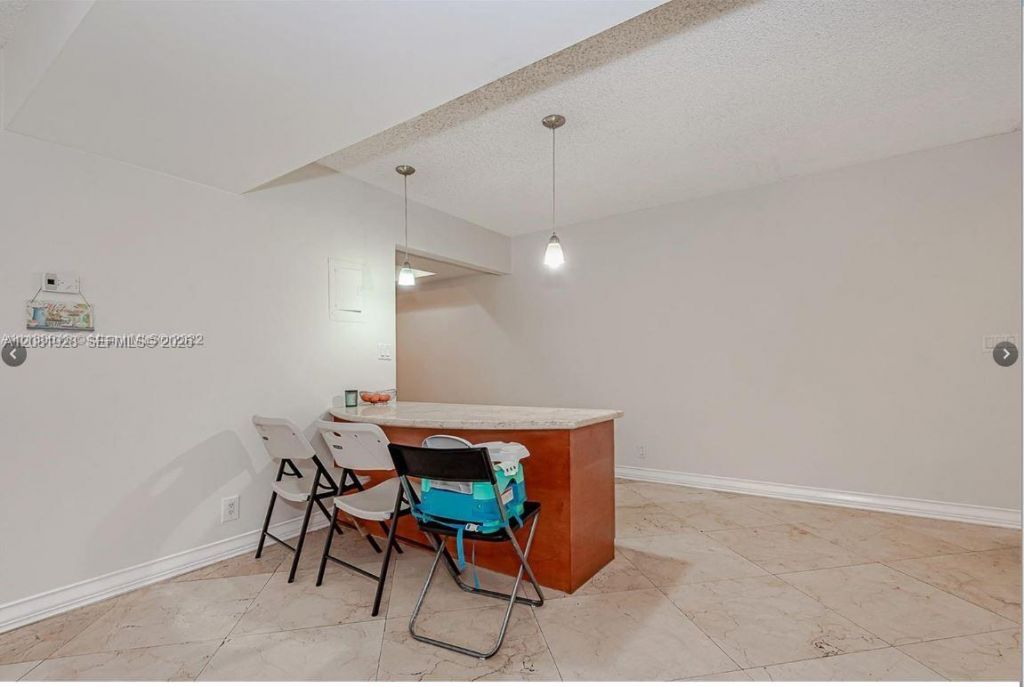 4000 N Hills Dr, Unit 29, Hollywood, FL 33021 Photo