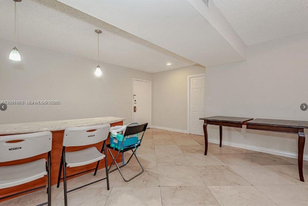4000 N Hills Dr, Unit 29, Hollywood, FL 33021 Photo