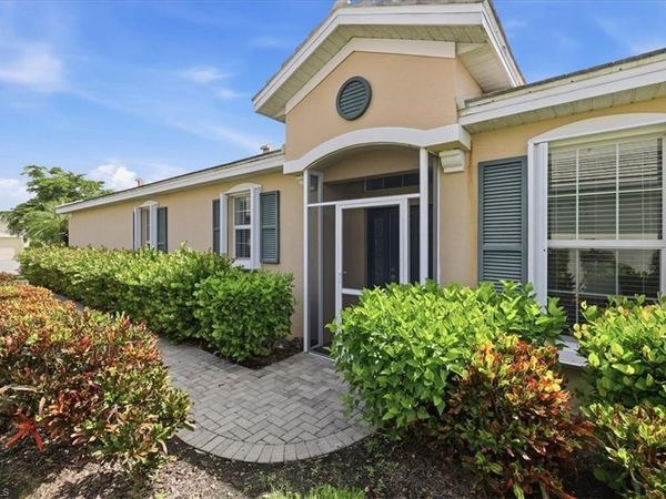 2612 Vareo CT , CAPE CORAL, FL 33991