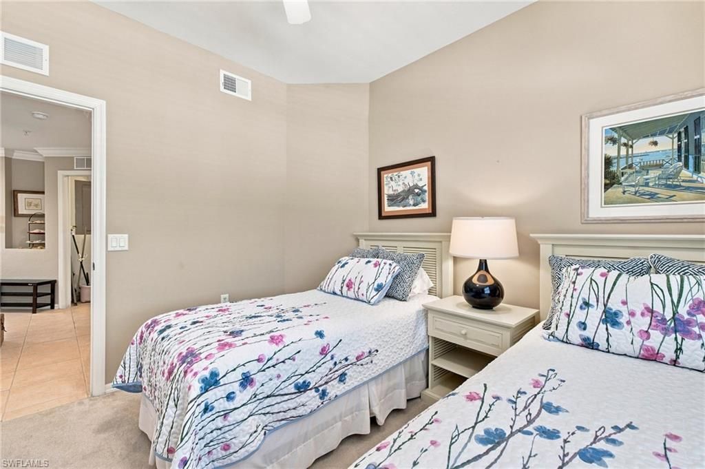 10391 Butterfly Palm Dr, Unit 1021, Fort Myers, FL 33966 Photo
