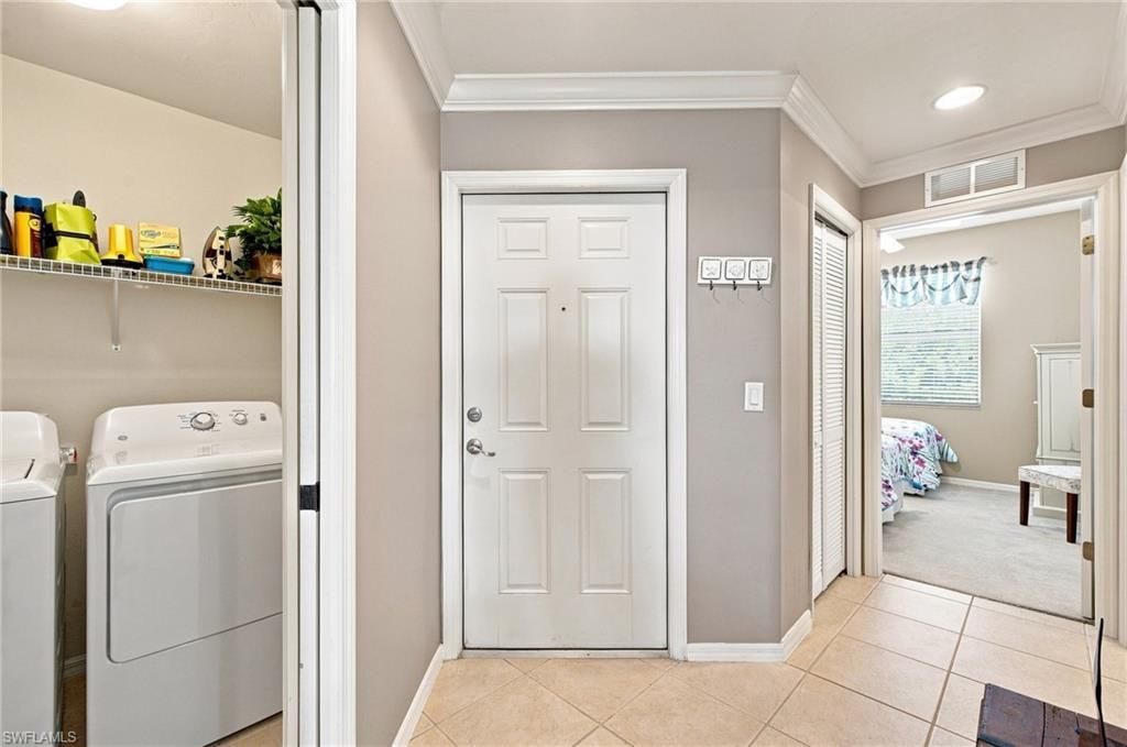 10391 Butterfly Palm Dr, Unit 1021, Fort Myers, FL 33966 Photo