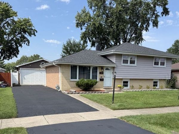 10808 S Rutherford Avenue, Worth, IL 60482