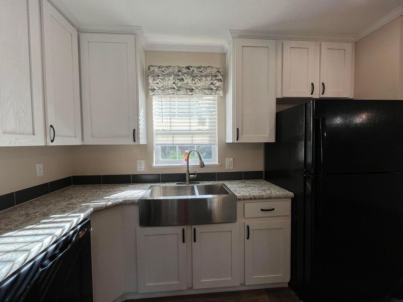 18889 Shriner Street, Laurelville, OH 43135 Photo 9