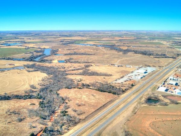 Northwest Expressway , Yukon, OK 73099