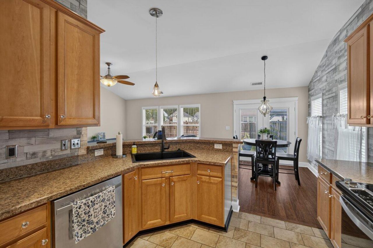 600 Parkwood Drive Photo 16