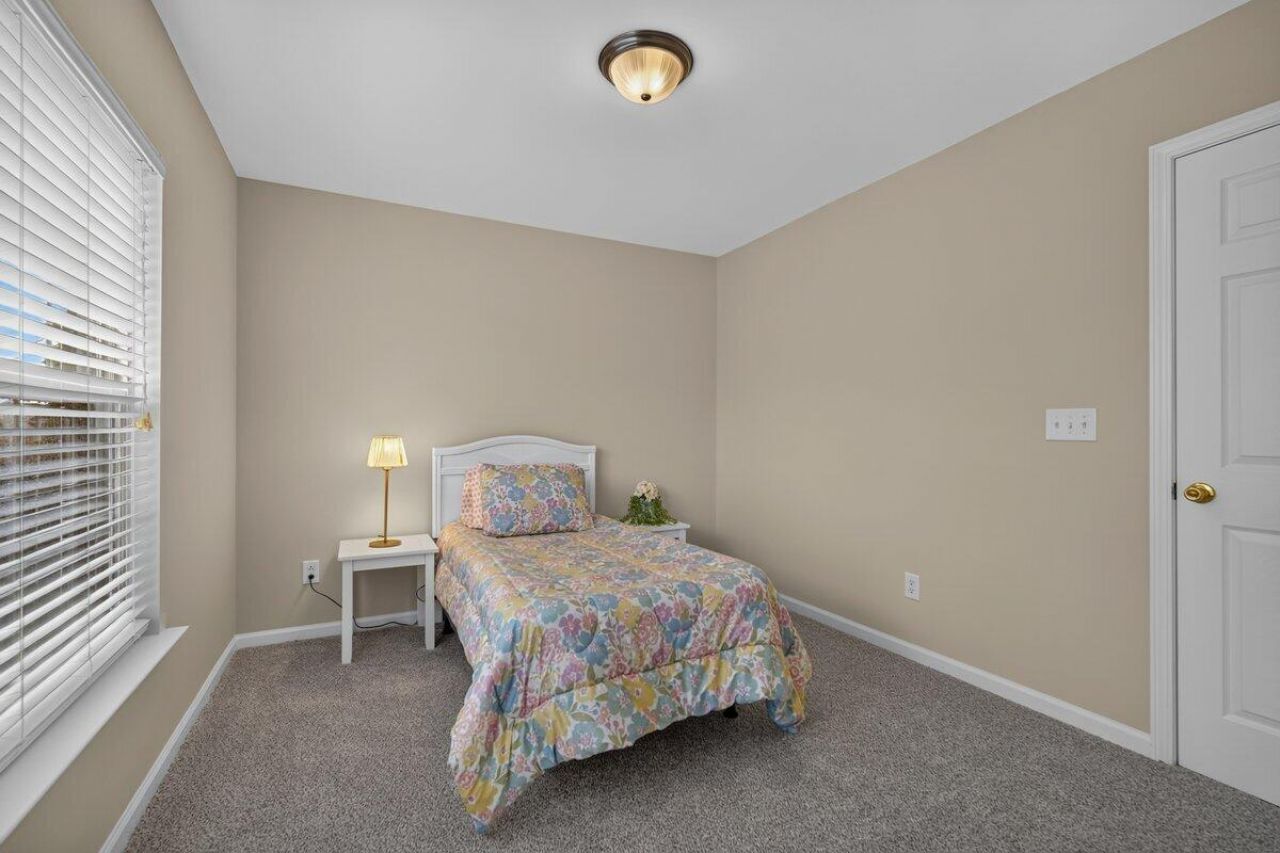 600 Parkwood Drive Photo 24