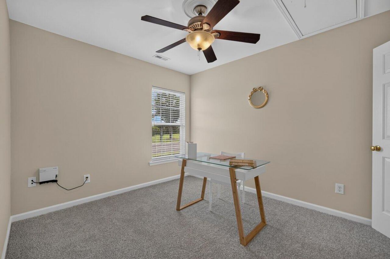 600 Parkwood Drive Photo 28