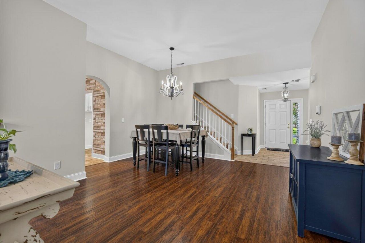 600 Parkwood Drive Photo 8