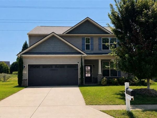 227 Fair Oaks Court , Mebane, NC 27372