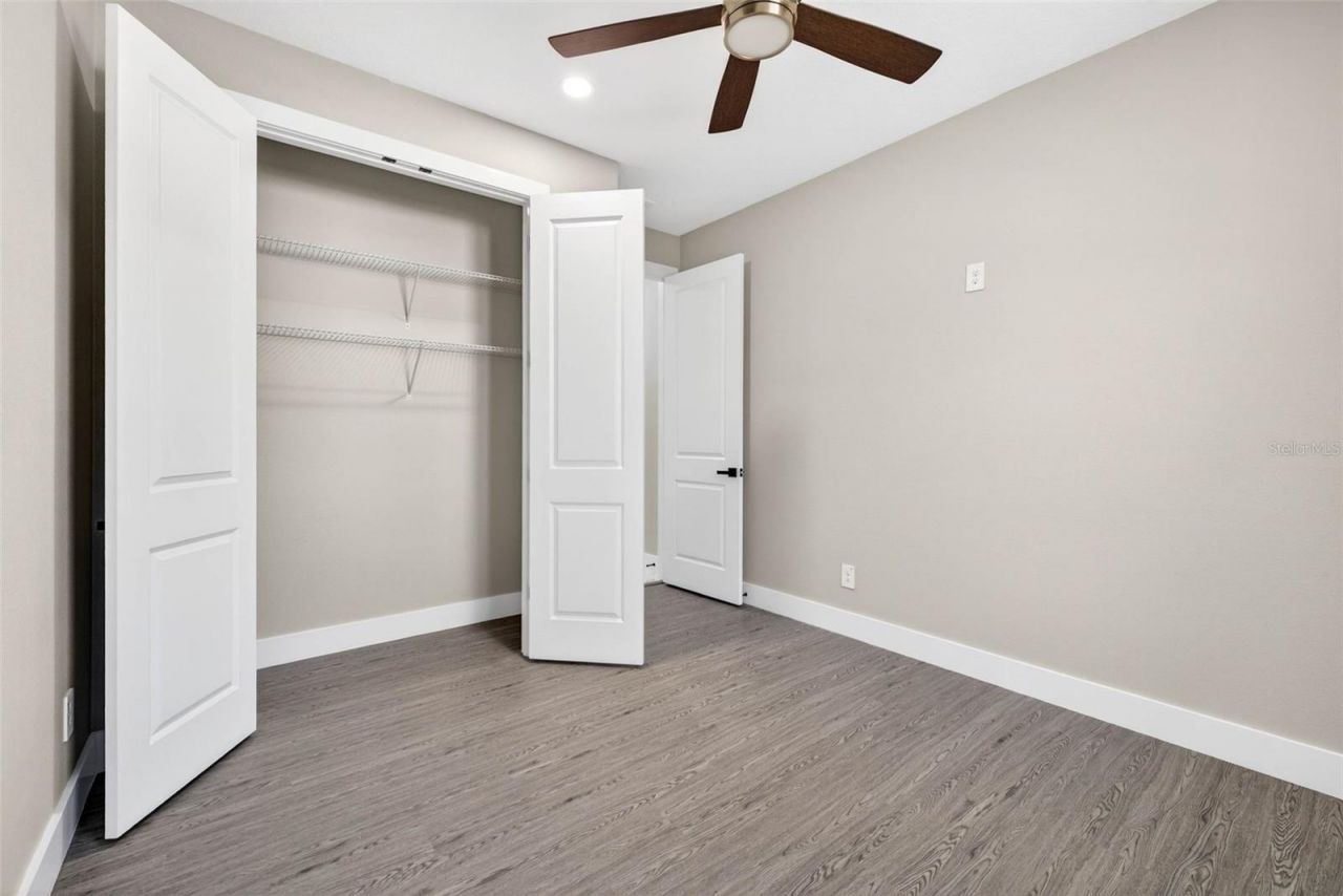 288 Roosevelt Avenue , Masaryktown, FL 34604 Photo
