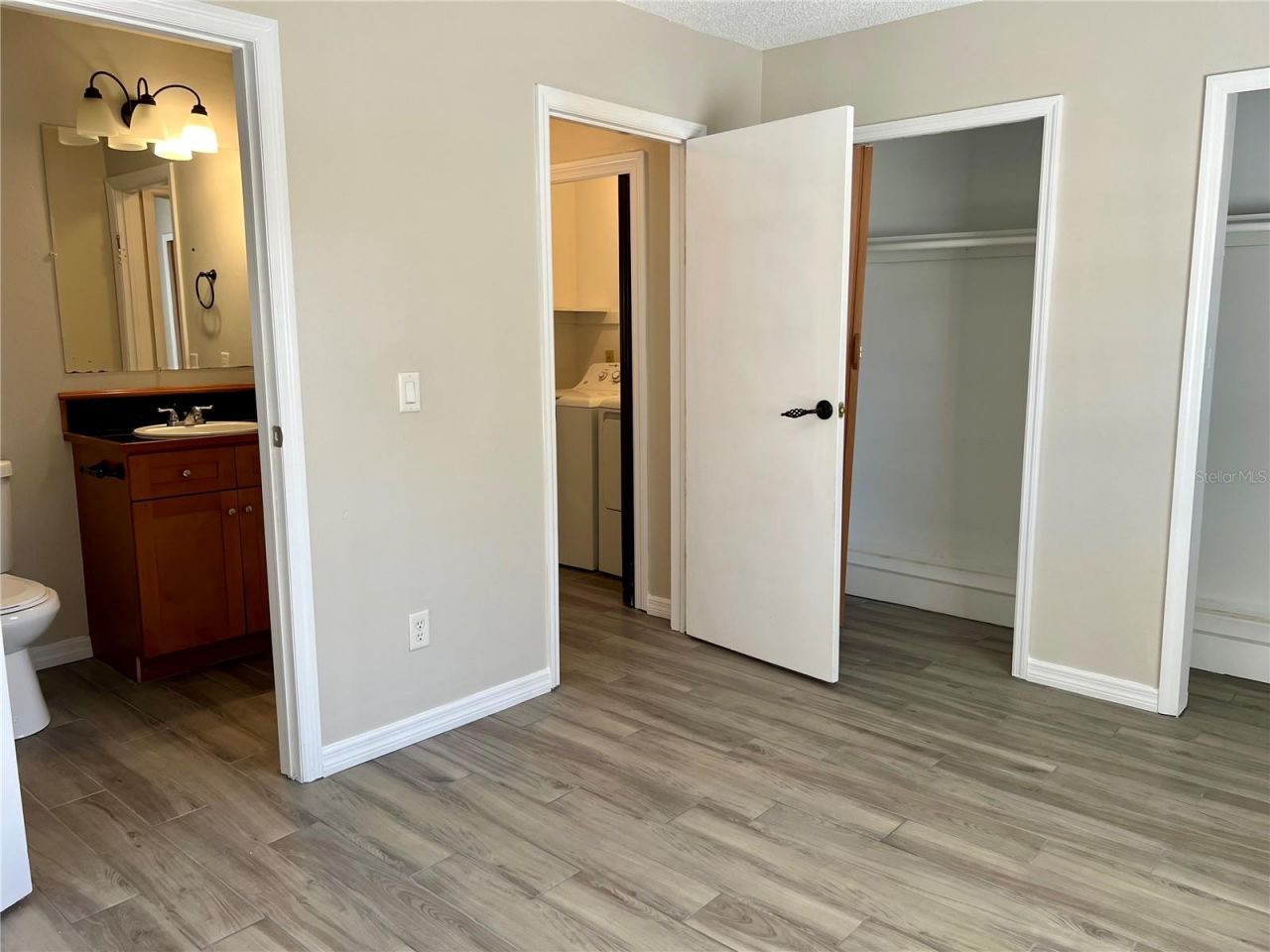 1820 Central Park Avenue, Orlando, FL 32807 Photo