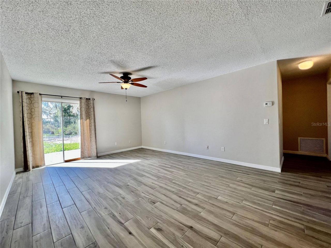1820 Central Park Avenue, Orlando, FL 32807 Photo