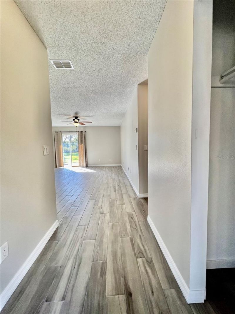 1820 Central Park Avenue, Orlando, FL 32807 Photo