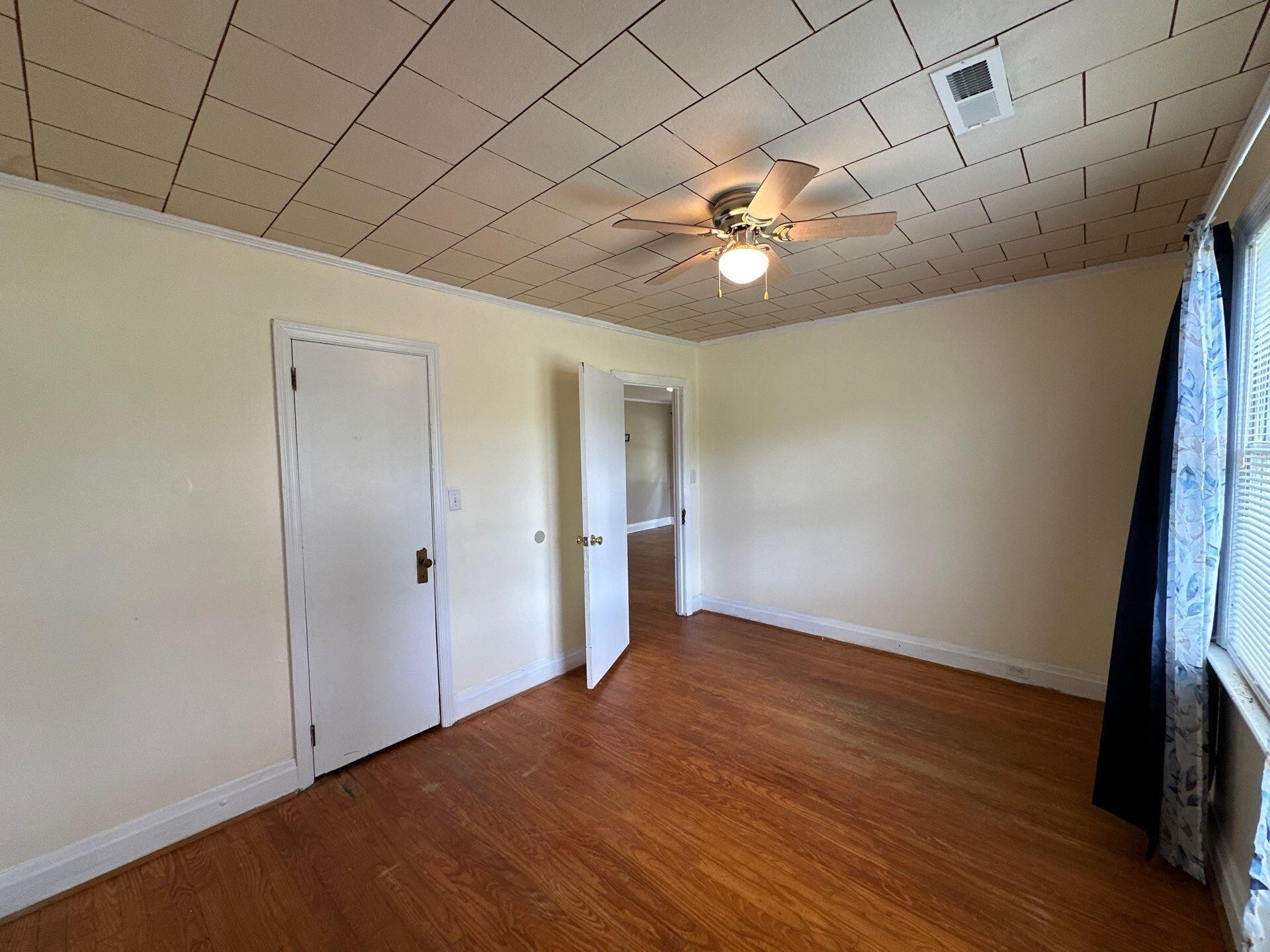 106 Roosevelt Drive Photo 16