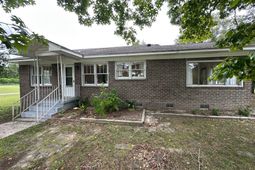 106 Roosevelt Drive photo 4