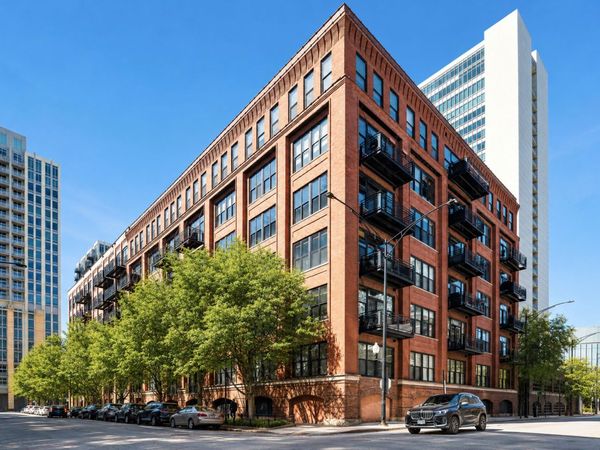 520 W Huron Street , Unit 412, Chicago, IL 60654