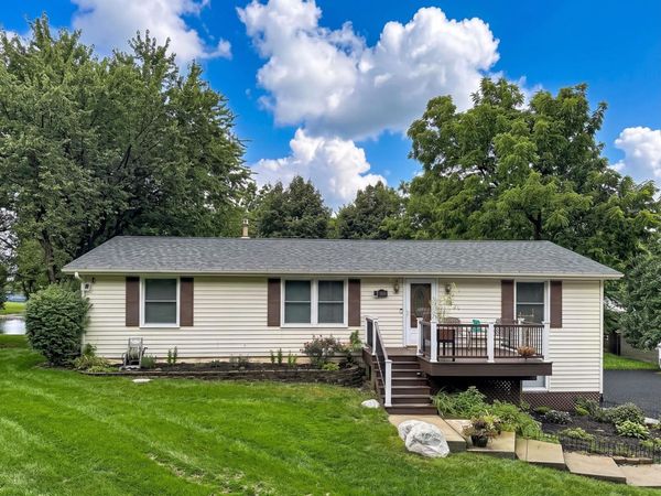 1810 Louise Street , Crystal Lake, IL 60014