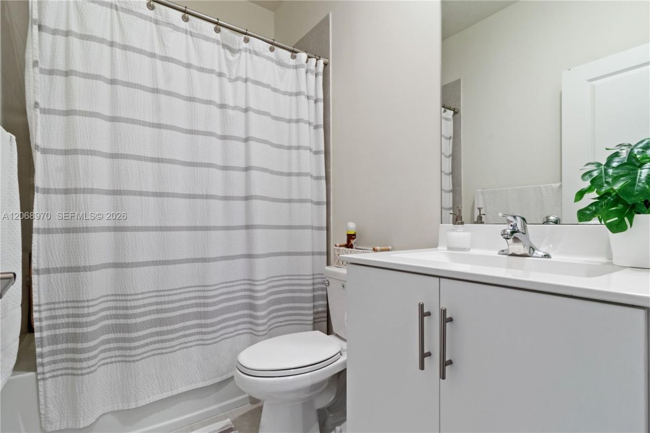 11410 W 34th Way , Hialeah, FL 33018 Photo