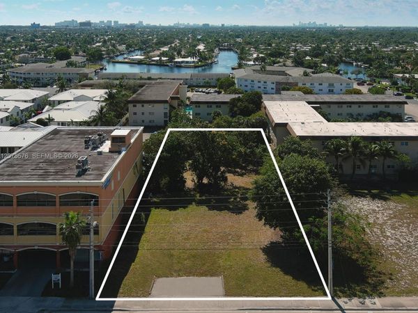 614 E Atlantic Blvd , Pompano Beach, FL 33060