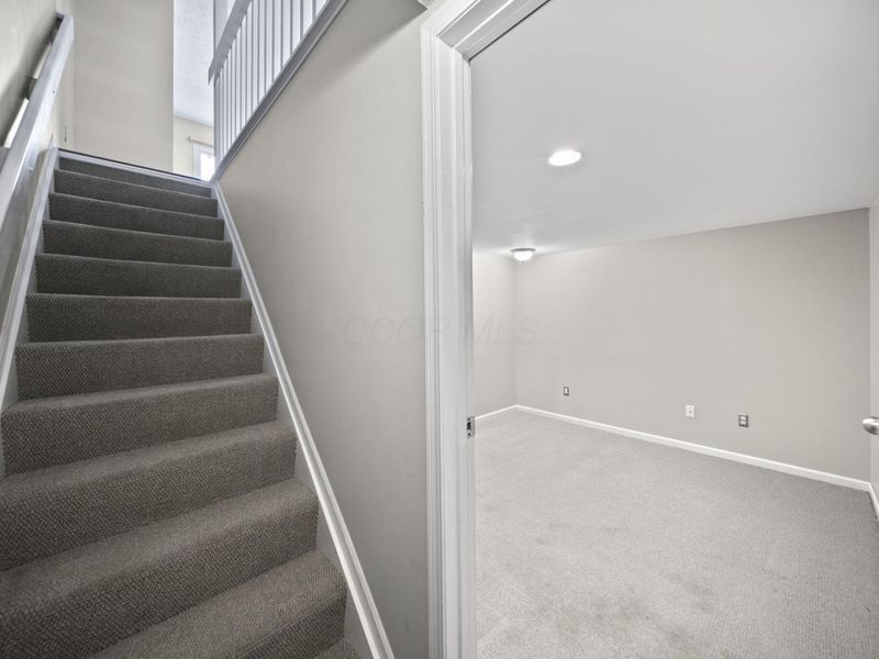5626 Blendonridge Drive, Unit 90C, Columbus, OH 43230 Photo 21