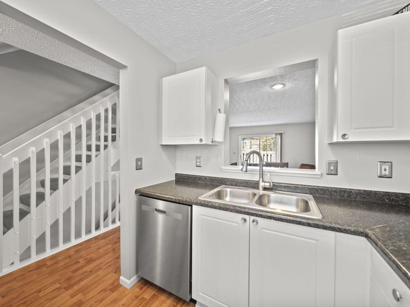 5626 Blendonridge Drive, Unit 90C, Columbus, OH 43230 Photo 7