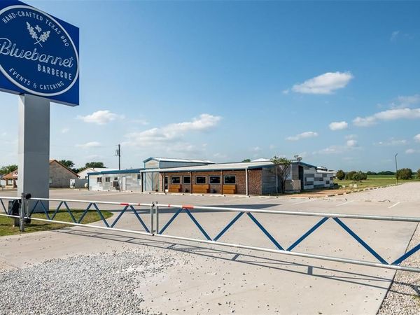 3921 S Highway 287 , Waxahachie, TX 75165