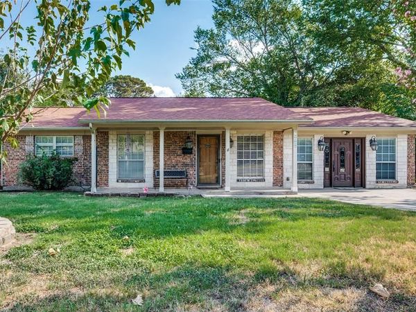 7008 Beaty Street , Fort Worth, TX 76112