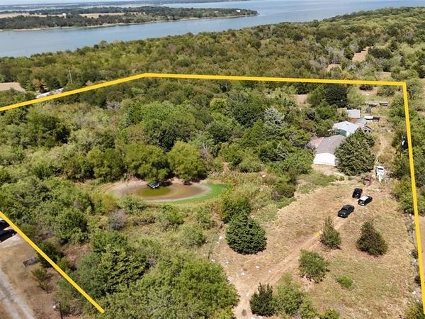 156 County Road 3144 , Corsicana, TX 75109