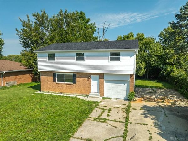 4889 Becker Drive, Dayton, OH 45417