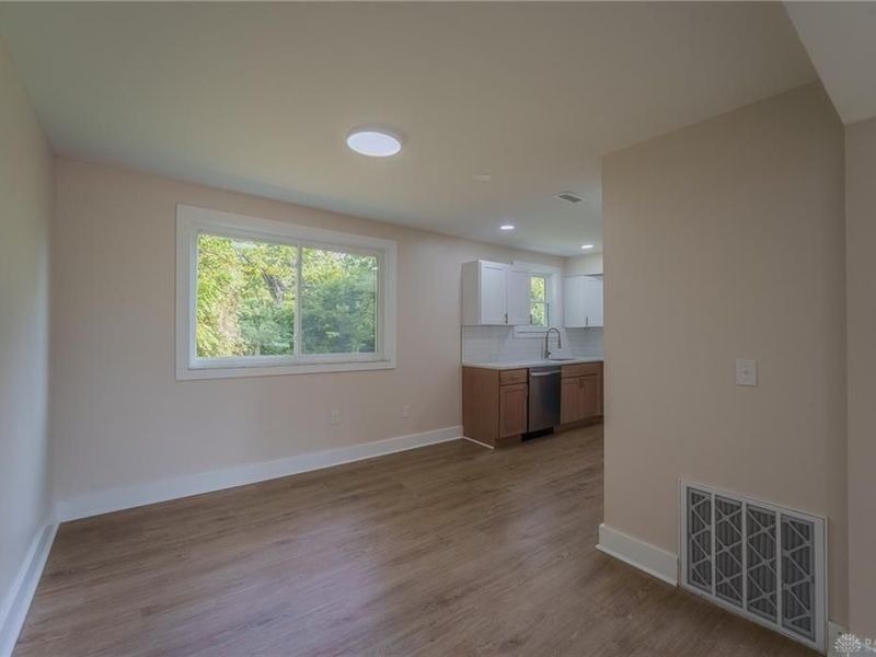 4889 Becker Drive, Dayton, OH 45417 Photo 13
