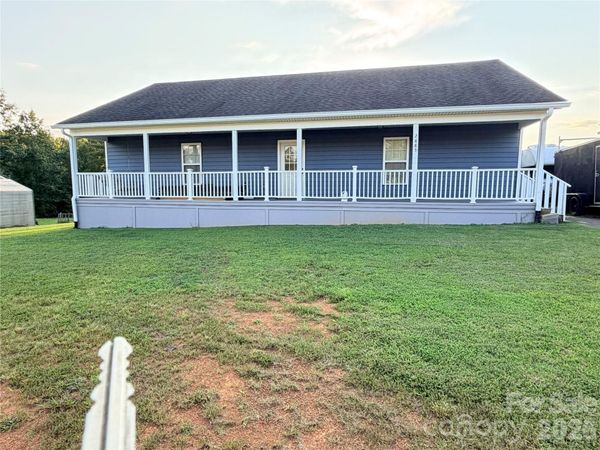 2885 Drummond Street , Connelly Springs, NC 28612